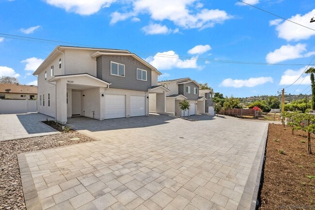 9033 Meghan Ct in Spring Valley, CA - Building Photo - Building Photo