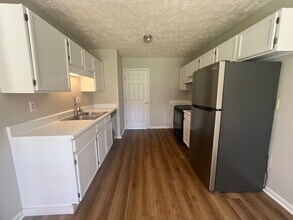 208 Cobblestone Ct in Raeford, NC - Building Photo - Building Photo