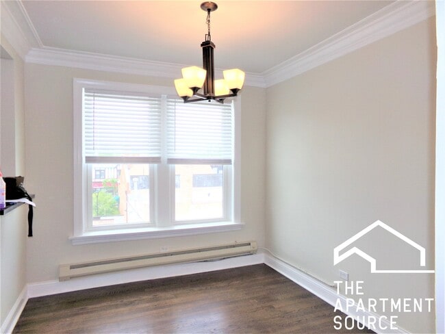 property at 918 Green Bay Rd