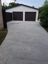 321 SW 105th Pl, Unit R in Miami, FL - Foto de edificio - Building Photo