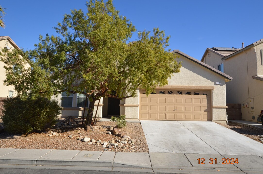 5220 Sweet William St in North Las Vegas, NV - Building Photo