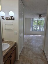 3750 Inverrary Dr in Lauderhill, FL - Building Photo - Building Photo