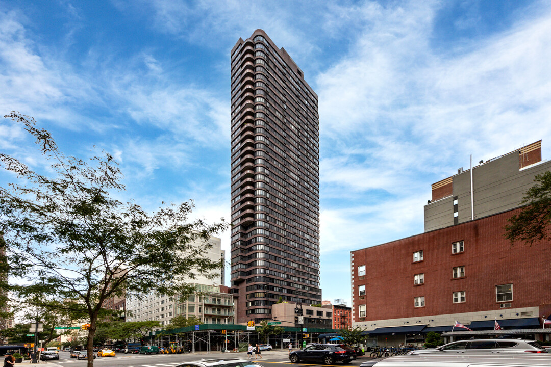 The Channel Club in New York, NY - Building Photo