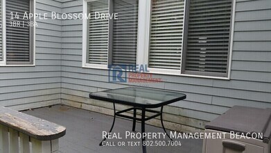 14 Apple Blossom Dr in Lebanon, NH - Building Photo - Building Photo