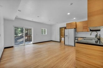 638 N Martin Dr in Zephyr Cove, NV - Building Photo - Building Photo