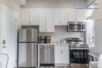 133 7th St SE, Unit FL1-ID820 in Washington, DC - Building Photo - Building Photo