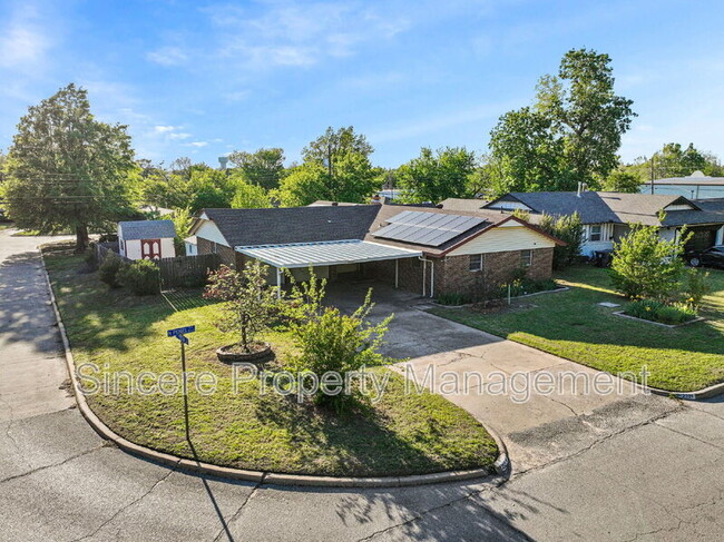 property at 2321 N Peniel Ave