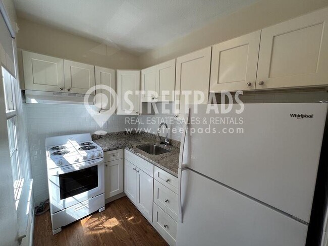 70 S Huntington Ave in Boston, MA - Building Photo - Building Photo