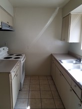 605 Bustamante St, Unit 1 in Laredo, TX - Building Photo - Building Photo