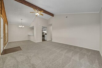 1914 Valley Hill Cir in Austin, TX - Building Photo - Building Photo