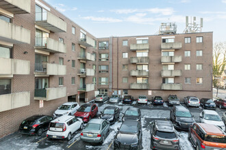 The Parker Condos in Ridley Park, PA - Building Photo - Building Photo