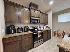 28 N Soñador Dr in Edinburg, TX - Building Photo - Building Photo