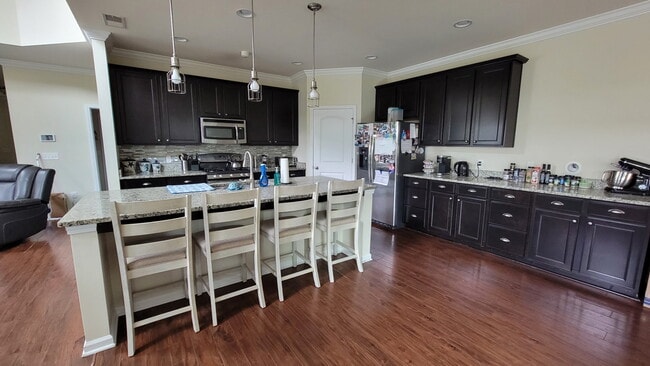 property at 100 Glory Rd