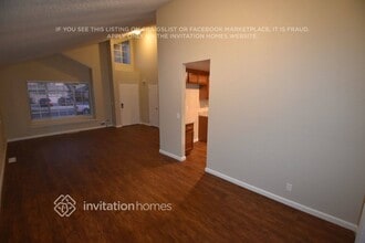 242 Newport Cir in Vacaville, CA - Foto de edificio - Building Photo