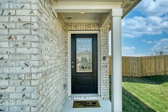 13013 Field Plow Ln in Elgin, TX - Building Photo - Building Photo