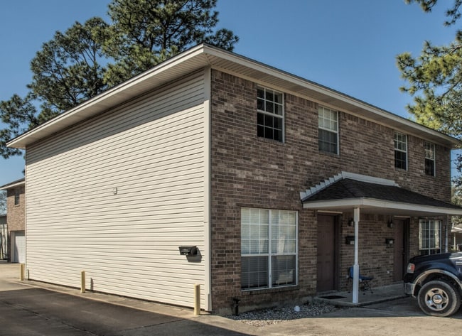 property at 727 9th St