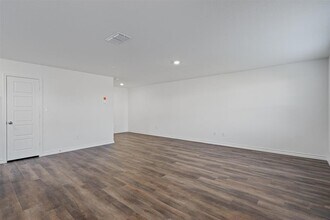 812 Heartseed Ave in New Braunfels, TX - Building Photo - Building Photo