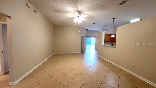 13 Sleepy Hollow Trail in Palm Coast, FL - Building Photo - Building Photo