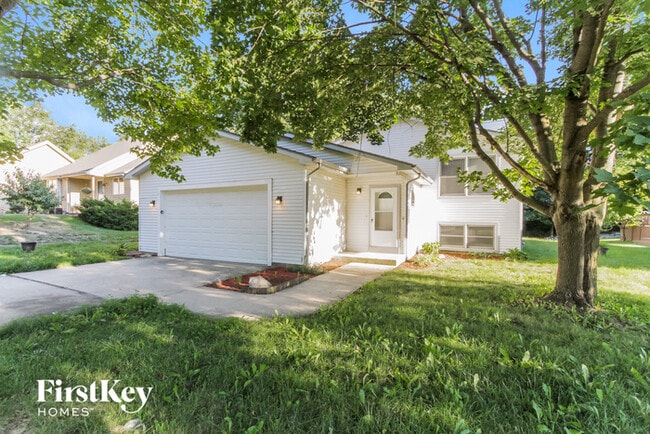 110 E Fox St in Yorkville, IL - Building Photo - Building Photo