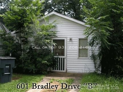 601 Bradley Dr-Unit -B in Cookeville, TN - Building Photo