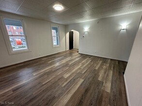 162 N 7th St in Zanesville, OH - Building Photo - Building Photo