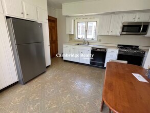 80 Curtis St, Unit T in Somerville, MA - Building Photo - Building Photo