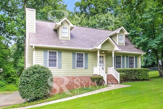 2425 Renny Ct in Marietta, GA - Building Photo - Building Photo