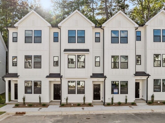 property at 1525 Crescent Townes Wy