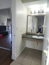 813 11th Ave S, Unit 3 in Hopkins, MN - Building Photo - Building Photo