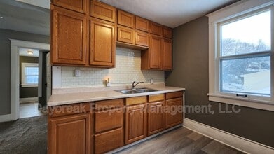 1228 10th St N in Fargo, ND - Foto de edificio - Building Photo