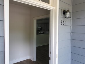 861 S Franklin St in Wake Forest, NC - Building Photo - Building Photo