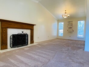 3021 Little Cottonwood Rd in Sandy, UT - Building Photo - Building Photo