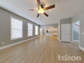 4365 Rosestone Ct, Unit D-314 in Douglasville, GA - Building Photo - Building Photo