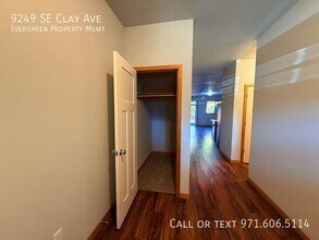 9249 SE Clay St in Portland, OR - Building Photo - Building Photo