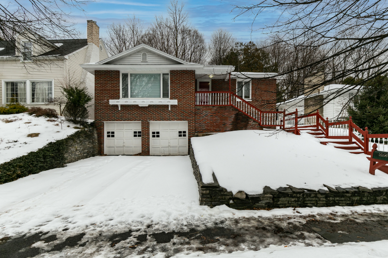 605 Crawford Ave in Syracuse, NY - Building Photo