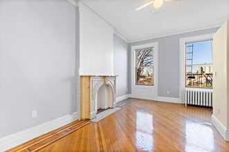 910 Hudson St in Hoboken, NJ - Building Photo - Building Photo