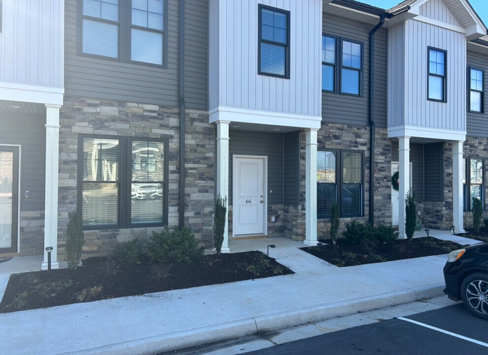 66 English Commons Dr in Lynchburg, VA - Building Photo