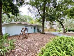 10 Myrtle Island Rd in Bluffton, SC - Building Photo - Building Photo