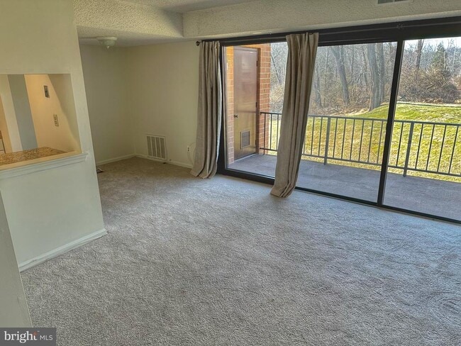63 Hermitage Dr