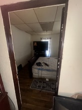 5617 Warren Ave in Washington Park, IL - Foto de edificio - Building Photo