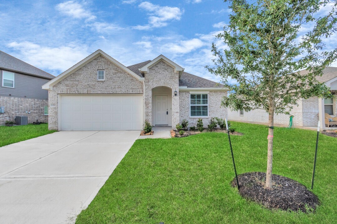 3350 Avary River Ln in Richmond, TX - Building Photo