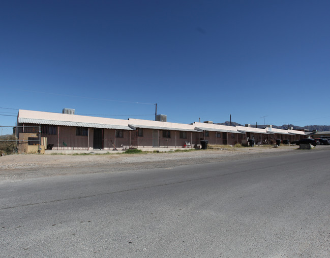 879-915 Coach Rd in Canutillo, TX - Building Photo - Building Photo