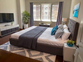 2207 City Pl in Edgewater, NJ - Building Photo - Building Photo