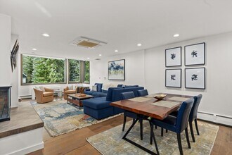926 Waters Ave in Aspen, CO - Foto de edificio - Building Photo