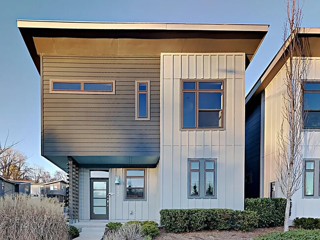 property at 2512 Colbert Dr