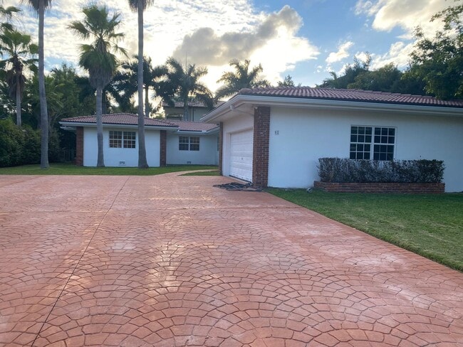 property at 52 Camden Dr
