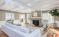 21821 Castlewood Dr in Malibu, CA - Foto de edificio - Building Photo