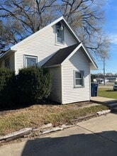 710 Ansborough Ave in Waterloo, IA - Building Photo - Building Photo