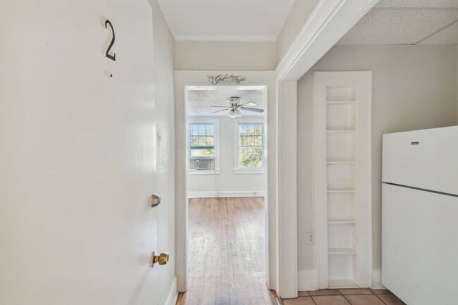 San Rafael Apartments in St. Petersburg, FL - Foto de edificio - Building Photo