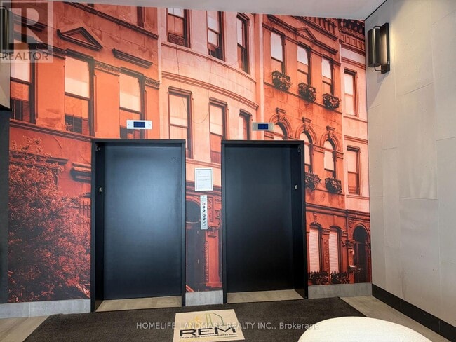 property at 38 Simcoe Promenade